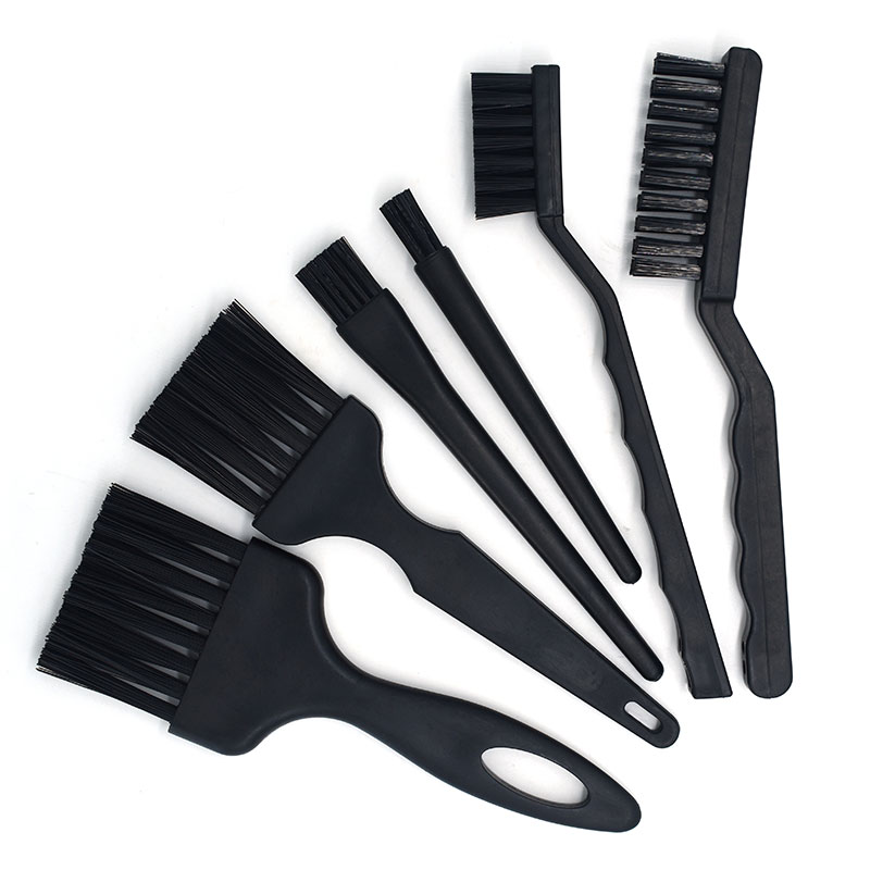 Antistatic brushes for cleaning