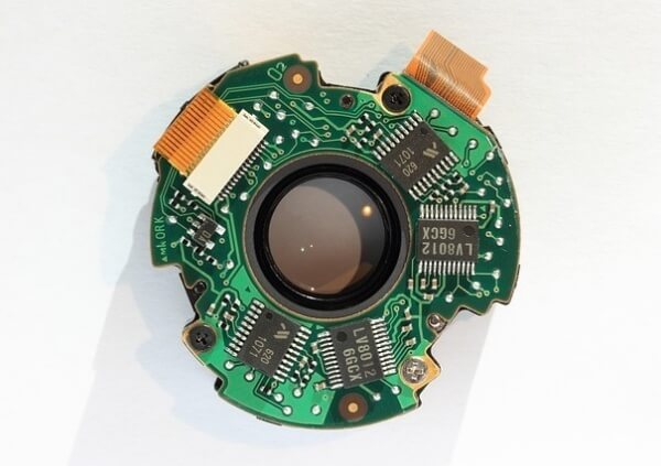 Image of a fully assembled electronic product with a focus on integrated components, highlighting the system integration level in PCB manufacturing.