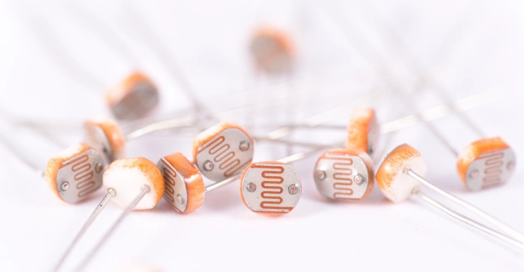 electronic components NTC thermistor radial through-hole sensor in orange body