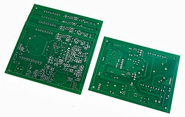 Heavy-copper PCB vs standard 1 oz boards—example panels for high-current routing, thermal management and heat dissipation.