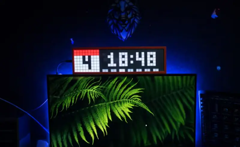 DIY 8×32 LED Matrix Smart Clock (Awtrix 3.0)