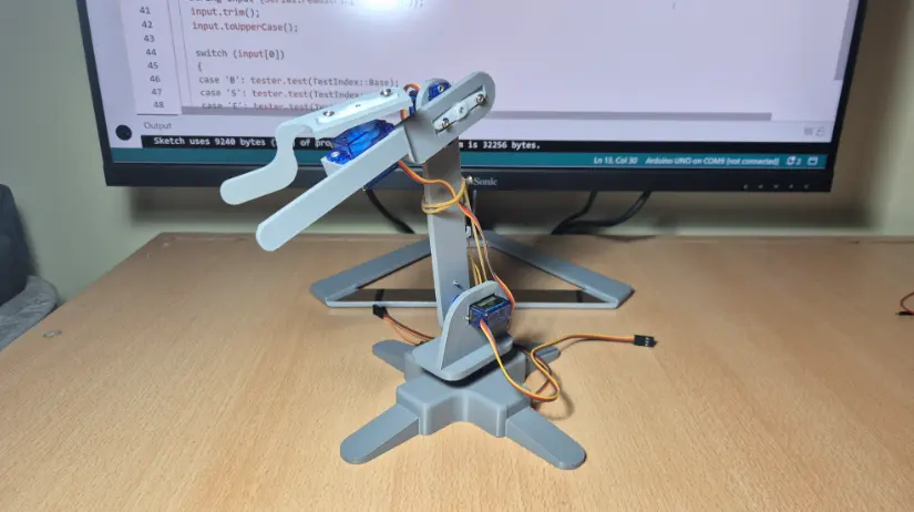 Robotic Arm Seven — A 3-DOF Arduino-Controlled Arm